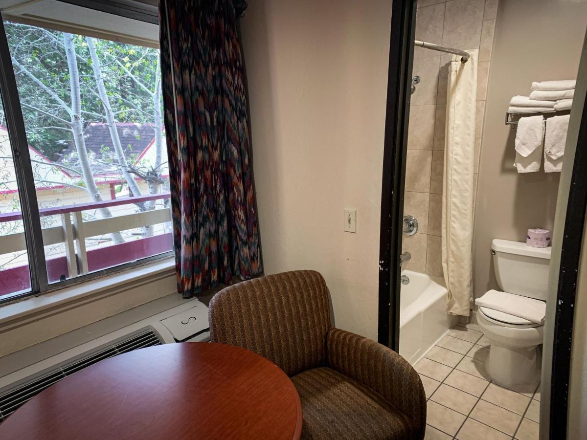 Ventura Grand Inn Mammoth Lakes Extérieur photo